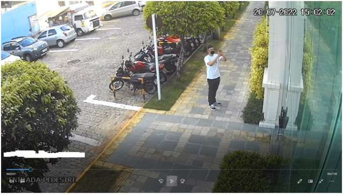 Veja imagem do homem que furtou R$ 40 mil de cofre no bairro de Tirol