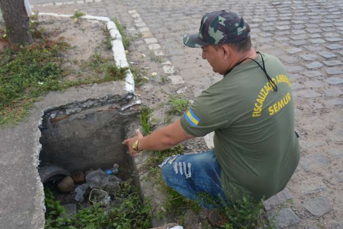 Prefeitura de Parnamirim realiza fiscalização contra descarte de água servida em vias públicas