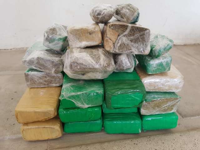 PM apreende mais de 120 quilos de drogas, armas e munições em Lagoa Nova; três homens são presos