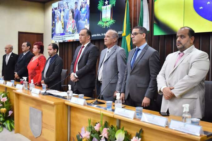 Ao lado do deputado Taveira Júnior, Wolney França participa de sessão solene na ALRN em homenagem aos  65 anos de Parnamirim