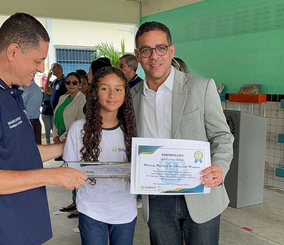 Wolney França recebe reconhecimento pelo trabalho junto às escolas cívico-militares