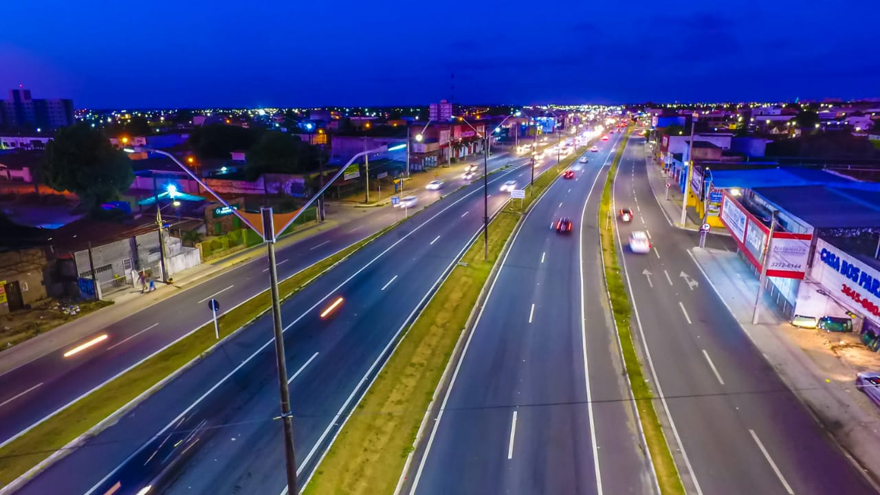 Projeto de eficiência energética da Cosern substitui 600 luminárias antigas da BR-101  por led