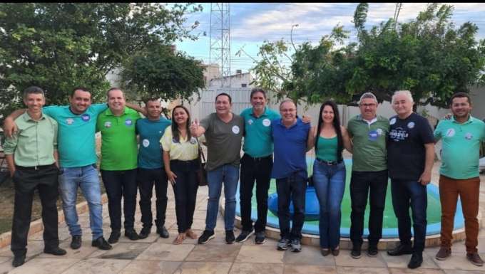 Paulinho Freire recebe apoio do prefeito Dr. Zé Antônio e mais 10 vereadores