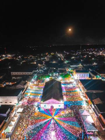 Primeira noite do 2º Santo Antônio do Povo em Ceará-Mirim leva multidão para ruas 