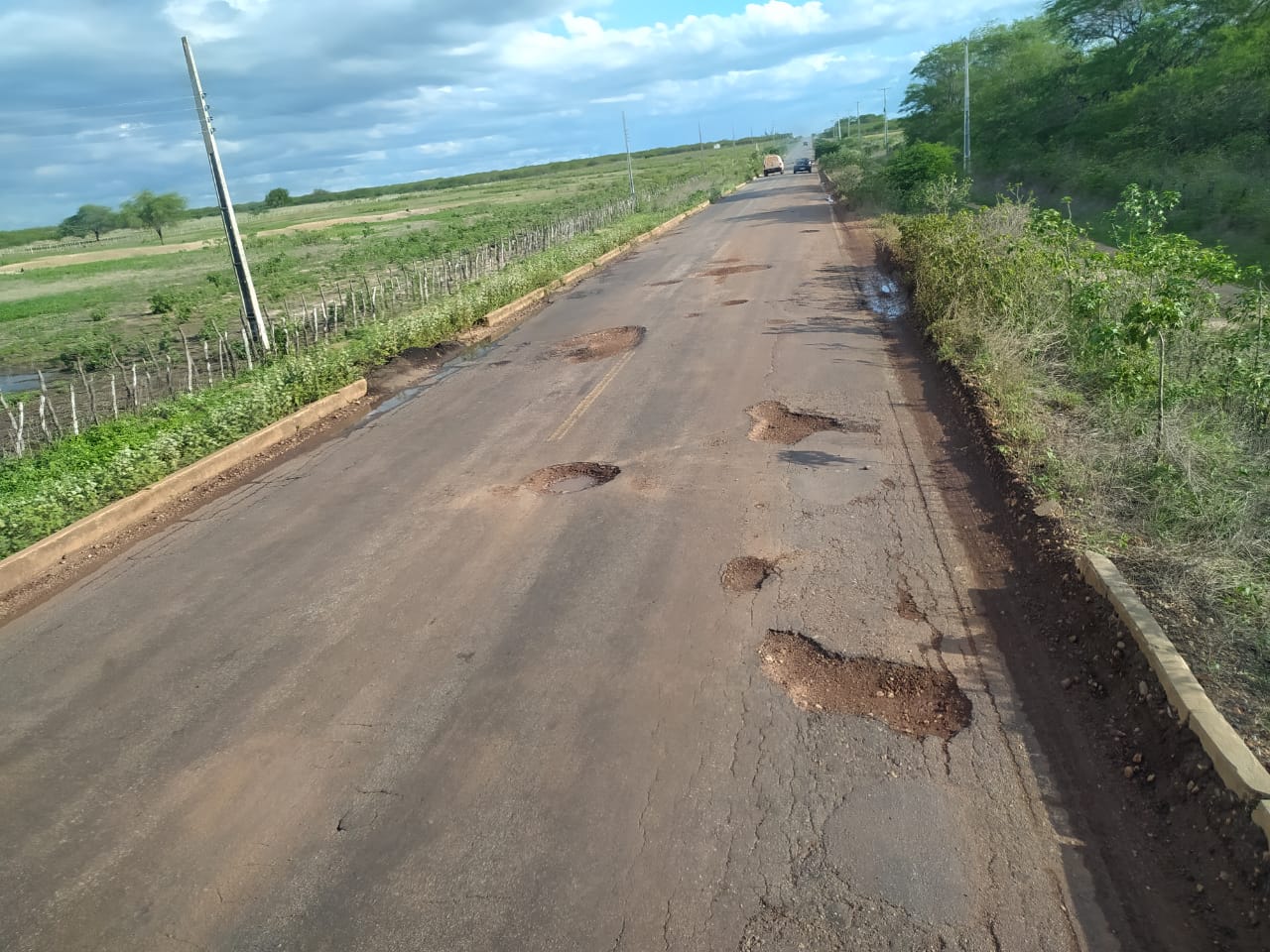 Estradas abandonadas: mais uma “obra” do governo Fátima