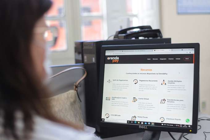 Pix completa um ano e fintechs agregam novas funcionalidades ao serviço