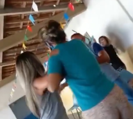 [VIDEO] Quebra-pau na vacinação no interior do RN