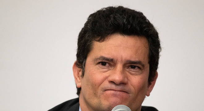 TRF-4 anula decisão de Moro e absolve ex-tesoureiro do PT