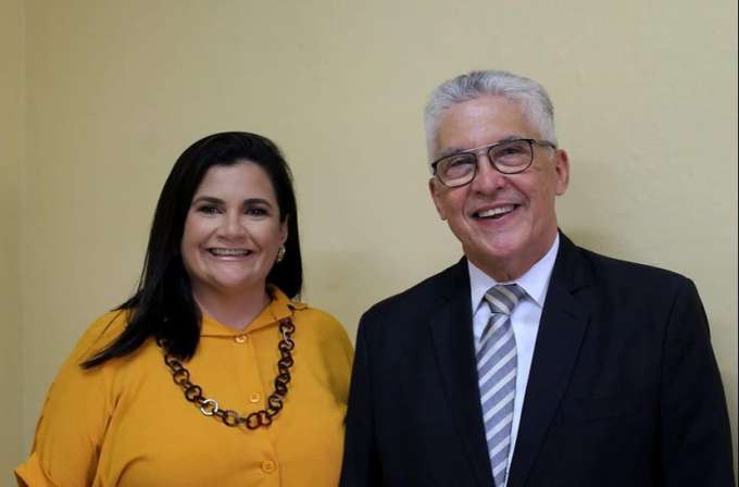 Boa escolha: Pré-candidato a reeleição, Aldo Medeiros anuncia advogada de Pau dos Ferros para vice