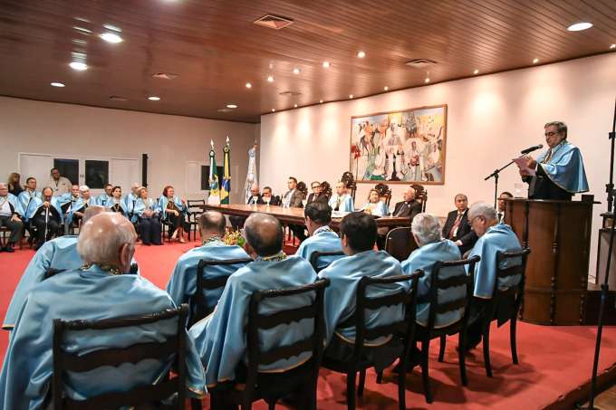 Prefeito Álvaro Dias é o mais novo imortal da Academia Norte-Rio-Grandense de Letras