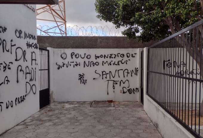 MPRN é pichado no RN com ofensas a promotor de Justiça