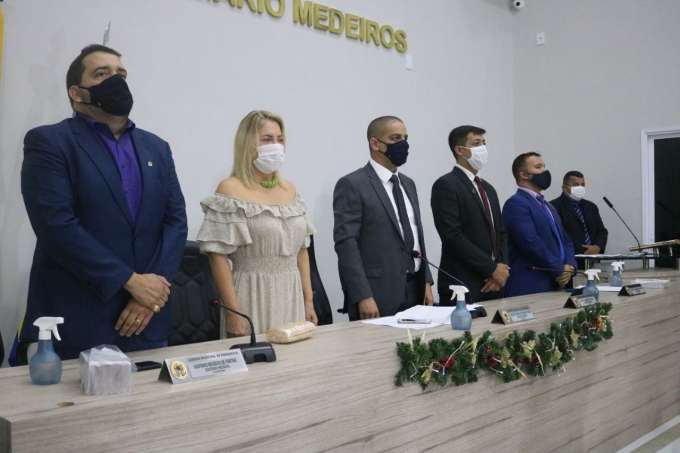 Desportistas recebem Comenda do Mérito em sessão solene na Câmara de Parnamirim