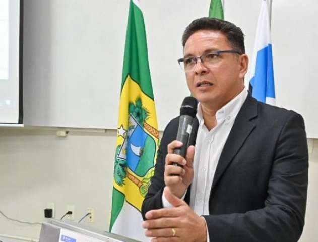 Diretor da Escola da Assembleia é denunciado por assédio sexual ao MP