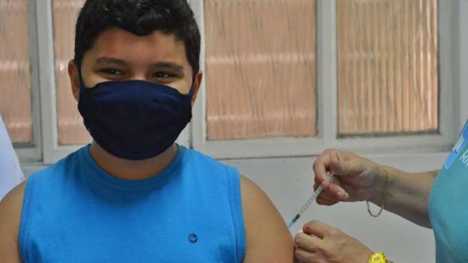 Vacinação continua para crianças de 5 a 11 anos em Parnamirim