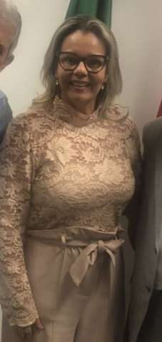 Decepção: Theodorico volta ao Estado e ainda vai ter que pagar a conta do look da esposa