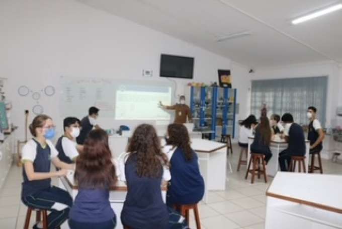 Senac RN e Colégio Marie Jost firmam parceria para ofertar cursos profissionalizantes previstos no Novo Ensino Médio