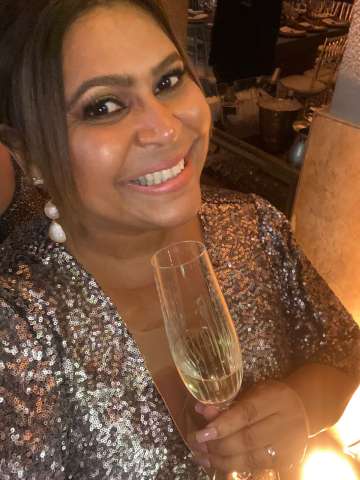 SS 50 anos: Simone Silva leva animação e alegria à Via Costeira na sexta-feira (30)