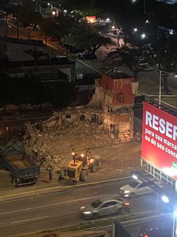 Em uma das áreas mais valorizadas de Natal, sai lanchonete, chega farmácia