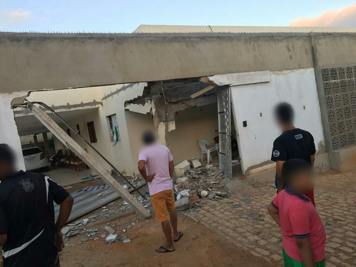 Polícia Civil prende dupla suspeita de metralhar casa de vereador em João Dias