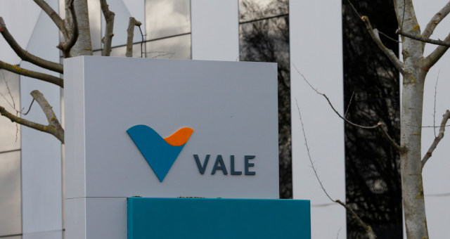 BNDES quer vender ações da Petrobras e Vale neste mês