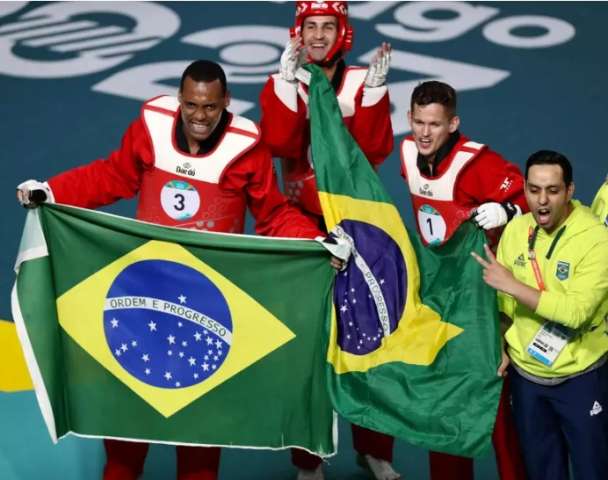 Potiguar conquista ouro inédito por equipe no taekwondo nos jogos Pan-Americanos
