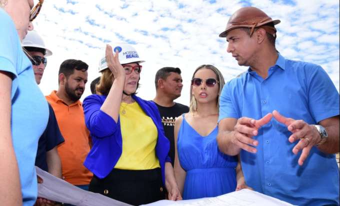 Allyson e Zenaide visitam obras da saúde; 