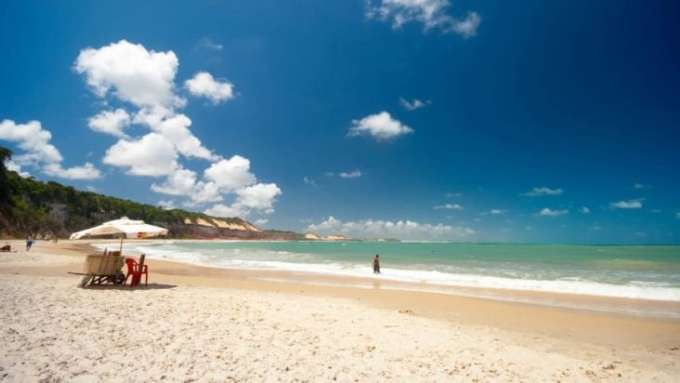 Brasil tem 3 praias entre as 10 melhores do mundo em 2022, segundo TripAdvisor; Uma delas é no RN