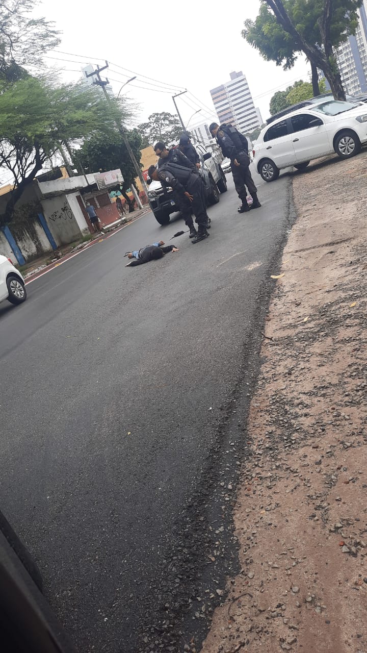 Tiroteio em frente a 96 FM: Suspeito de assaltos é baleado