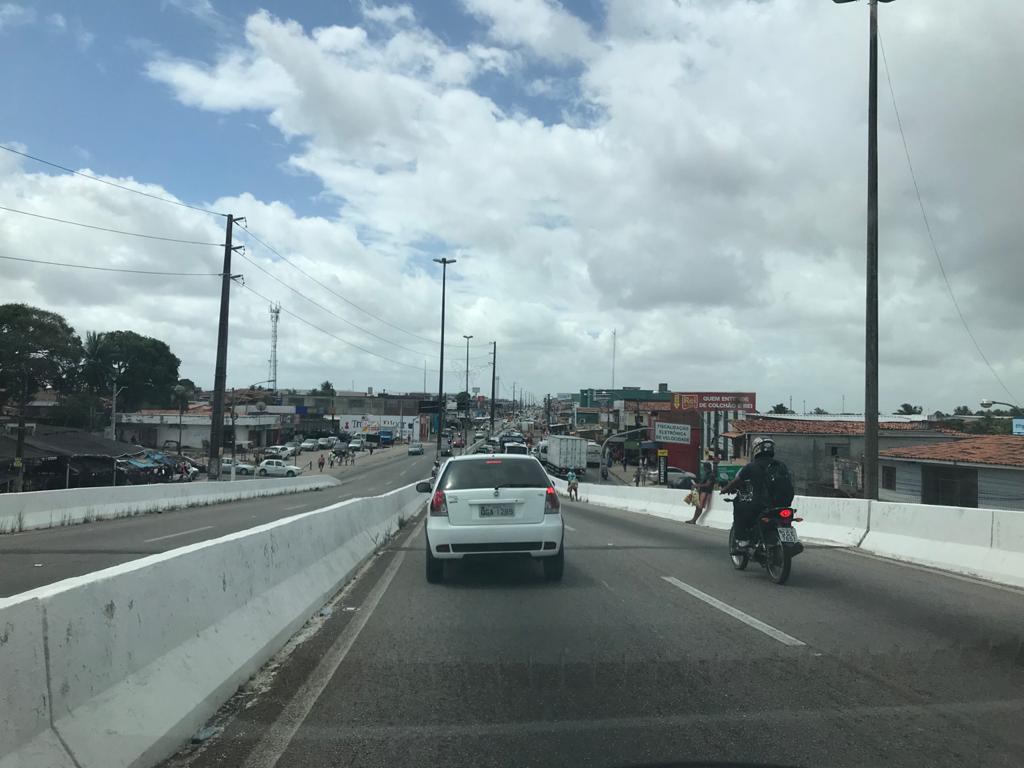 Pista do viaduto de Igapó será parcialmente interditada nesta segunda-feira (21)