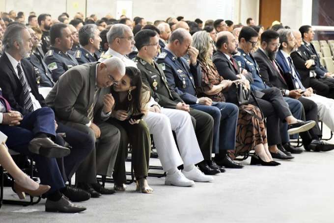 Bajulação em uma imagem