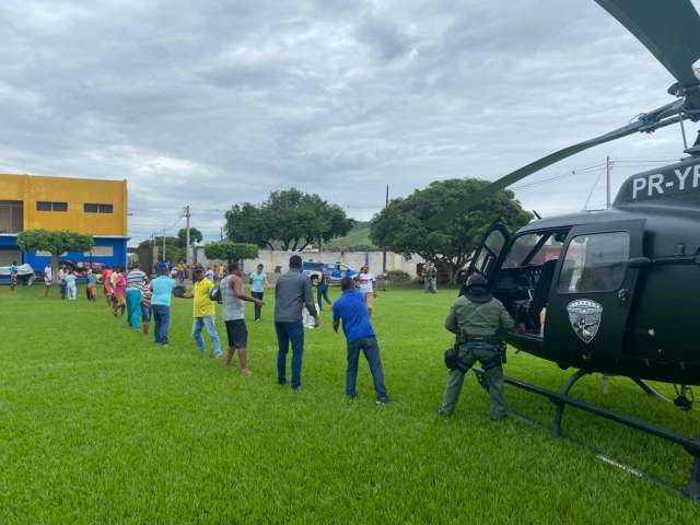 Ajuda: PMs e bombeiros do RN chegam a Bahia com cestas basicas e colchões