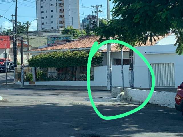 [VÍDEO] Esgoto da CAERN polui rede de drenagem em Natal