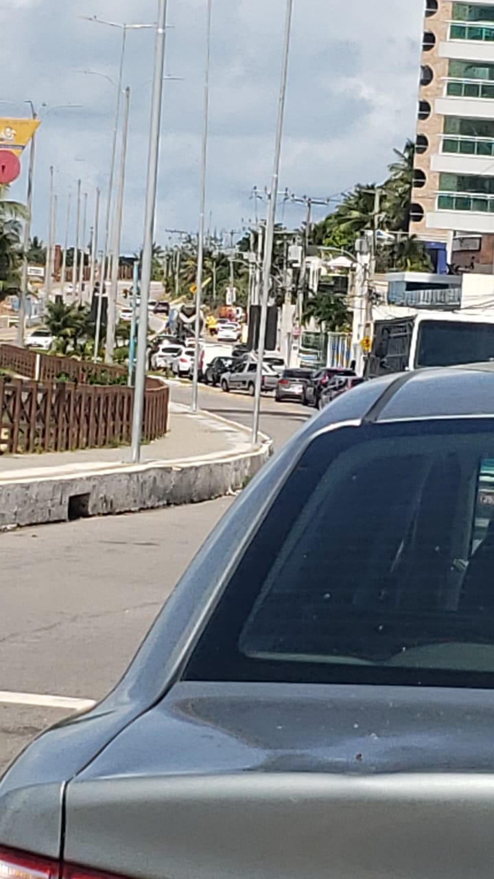 Serviço com desserviço 