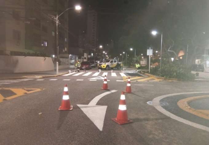 STTU conclui sinalização viária em ruas de Petrópolis, Alecrim, e Praia dos Artistas