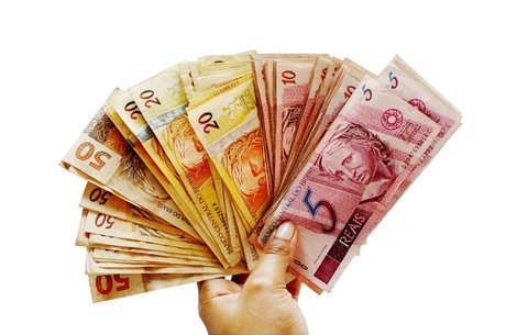 Governo avalia prorrogar programa de corte de salário