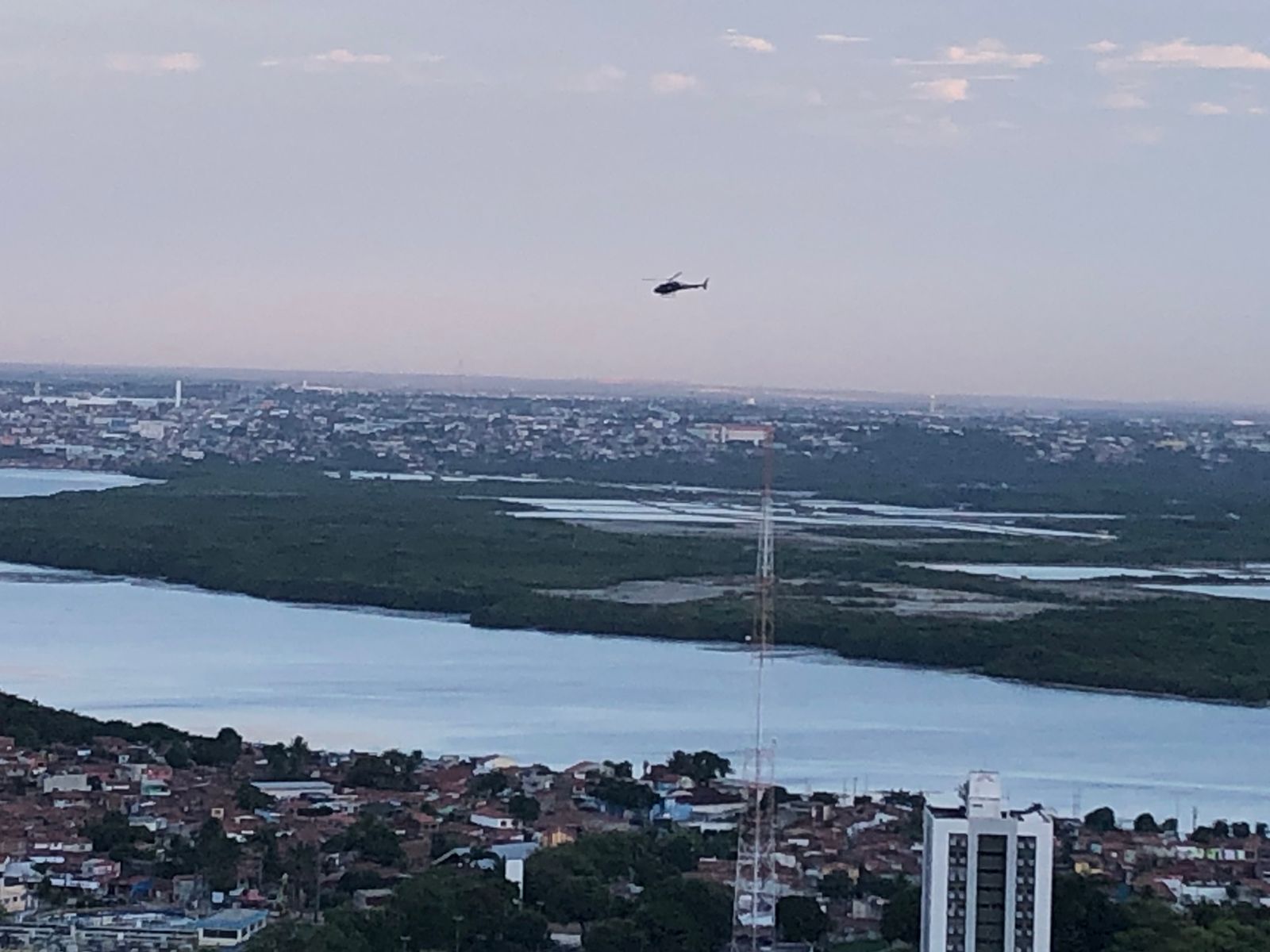 Começou cedo: Grande operação da Polícia Civil no Paço da Pátria em Natal