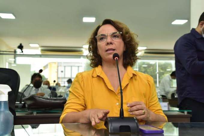 Larissa se consolida na defesa das pautas das mulheres 