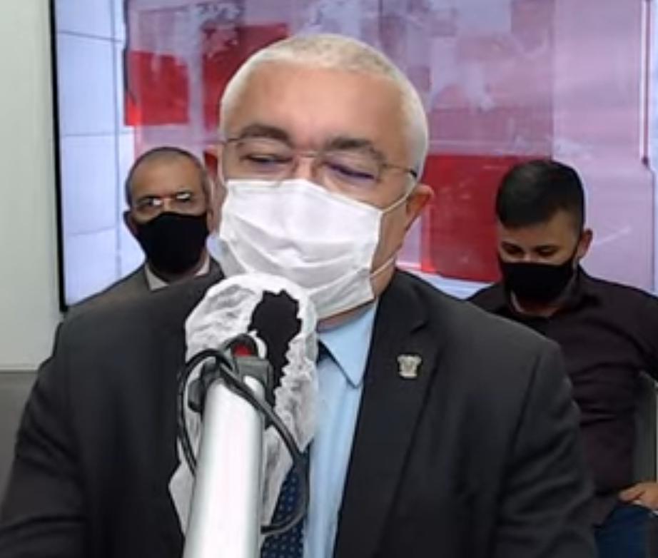 Super proteção e segurança: Coronel Araújo e seu staff