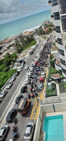 Servidores da Saúde de Natal protestam em Petrópolis