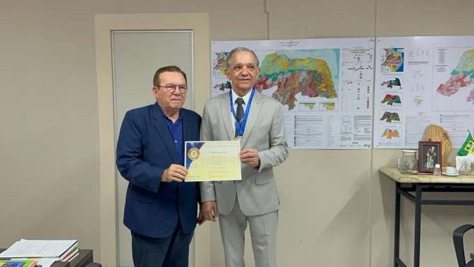 Desembargador João Rebouças recebe comenda do Mérito Potiguar do Desenvolvimento Econômico