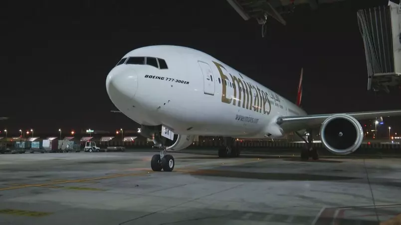 Avião carregado com 2 milhões de doses da vacina de Oxford chega em São Paulo