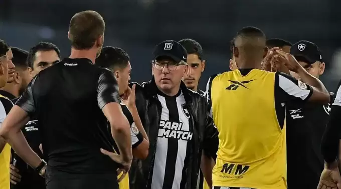 Dono do Botafogo é suspenso por chamar CBF de corrupta
