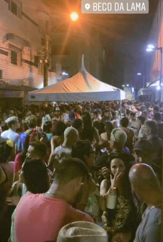 Ridículo: Reduto da esquerda, Beco da Lama tem carnaval com aglomerações