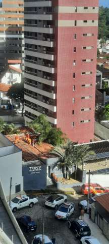 Atualização: Homem morre ao tomar choque elétrico em cima de salão de beleza