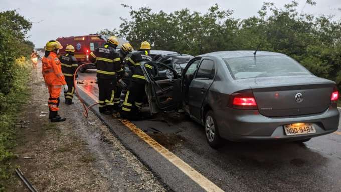 Quatro pessoas morrem em acidente grave em rodovia na região Oeste
