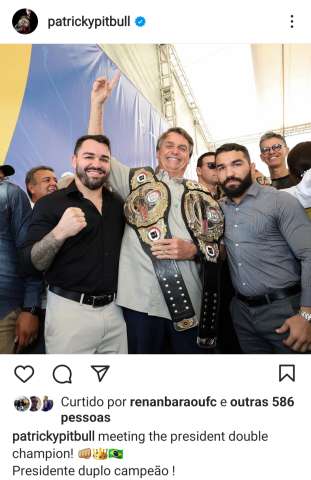 Bolsonaro com os campeões do RN