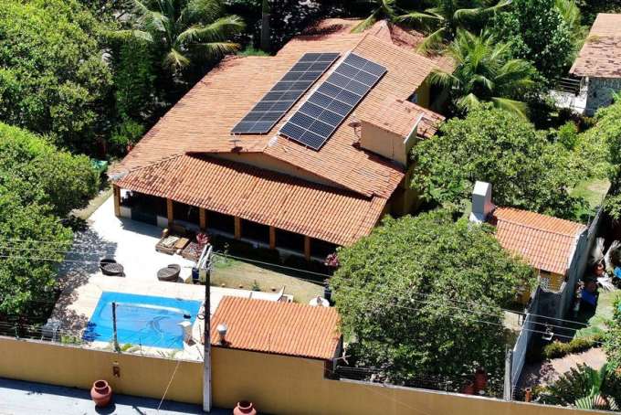 Cambalacho: Homem acusa padre de falsificar assinatura na compra de granja avaliada em R$ 5 milhões