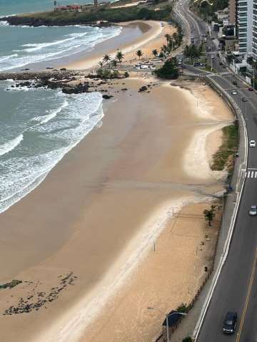 Praia deserta