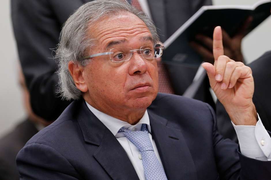 Ministro Paulo Guedes articula para tentar aprovar novo imposto