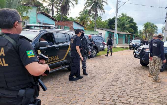 PF, PM e Polícia Civil prendem integrantes de facção criminosa foragidos da Operação Normandia